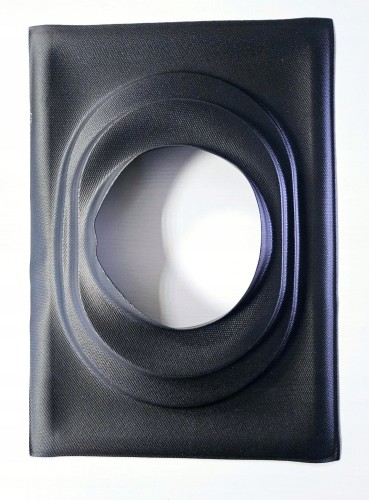 Kolnierz-Uszczelniajacy-Przejscie-Kominkow-przez-Membrane-125mm — kopia.jpg