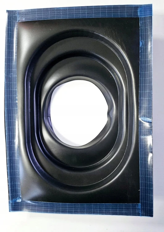 Kolnierz-Uszczelniajacy-Przejscie-Kominkow-przez-Membrane-125mm-Kod-producenta-41830100.jpg